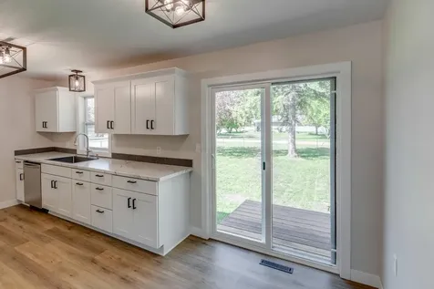 1203 10th Avenue NE Brainerd MN 56401