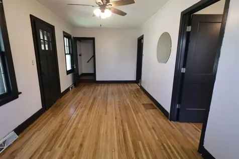 10 E 4th Street Morris MN 56267