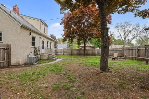 4366 Vera Cruz Avenue N Robbinsdale MN 55422