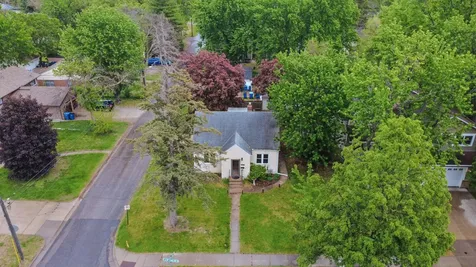 4366 Vera Cruz Avenue N Robbinsdale MN 55422