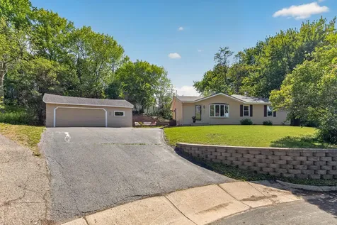 305 Trilane Circle Norwood Young America MN 55397