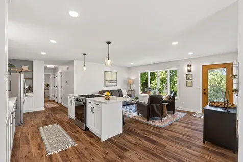 305 Trilane Circle Norwood Young America MN 55397