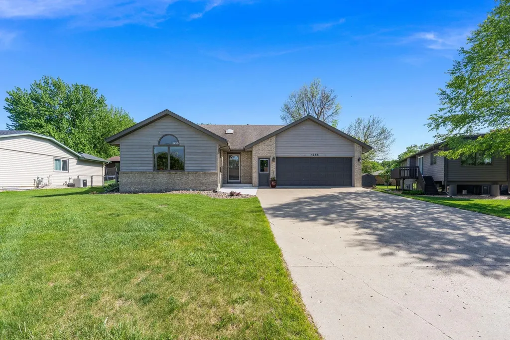 1955 Dorathea Boulevard Worthington MN 56187