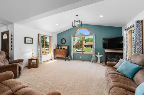 1955 Dorathea Boulevard Worthington MN 56187