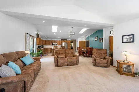 1955 Dorathea Boulevard Worthington MN 56187