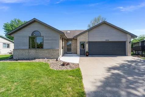 1955 Dorathea Boulevard Worthington MN 56187
