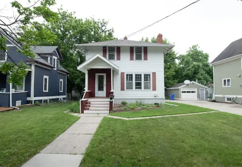 1033 12th Street N Fargo ND 58102