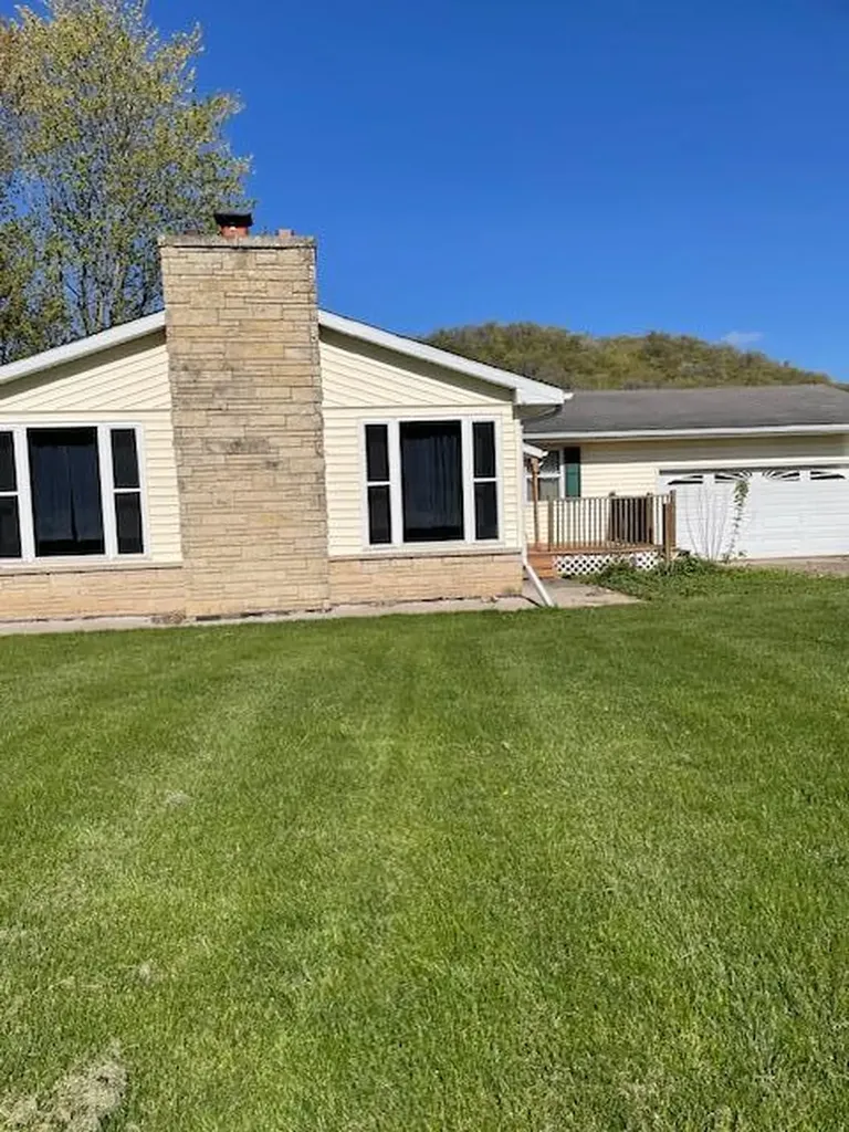 S1551 County Road I Alma WI 54610