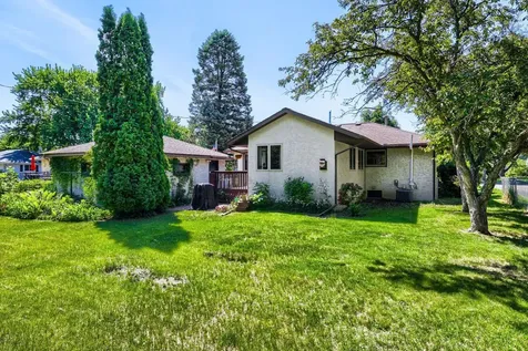 3718 Commodore Drive Brooklyn Center MN 55429