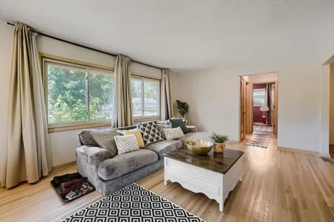 3718 Commodore Drive Brooklyn Center MN 55429