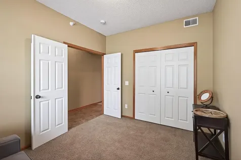 4693 Bloomberg Lane Inver Grove Heights MN 55076