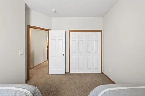 4693 Bloomberg Lane Inver Grove Heights MN 55076