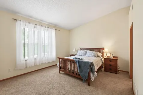 4693 Bloomberg Lane Inver Grove Heights MN 55076