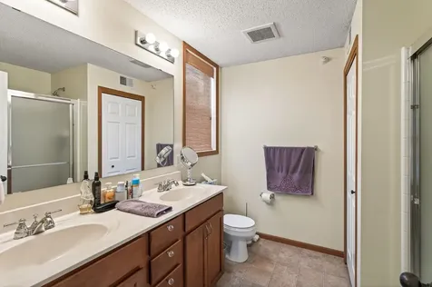 4693 Bloomberg Lane Inver Grove Heights MN 55076