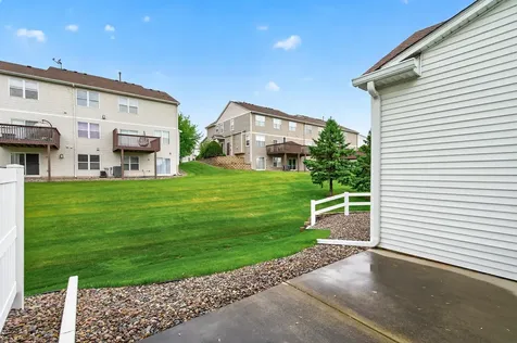 4693 Bloomberg Lane Inver Grove Heights MN 55076