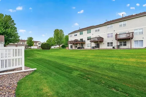 4693 Bloomberg Lane Inver Grove Heights MN 55076