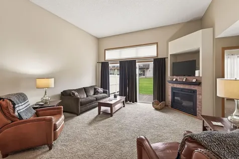 4693 Bloomberg Lane Inver Grove Heights MN 55076