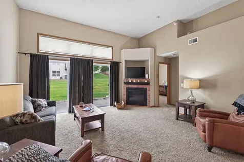 4693 Bloomberg Lane Inver Grove Heights MN 55076