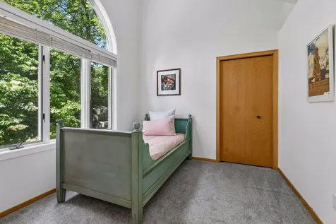 4827 Lamplighters Lane Minnetonka MN 55345