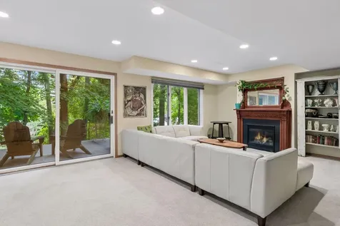 4827 Lamplighters Lane Minnetonka MN 55345