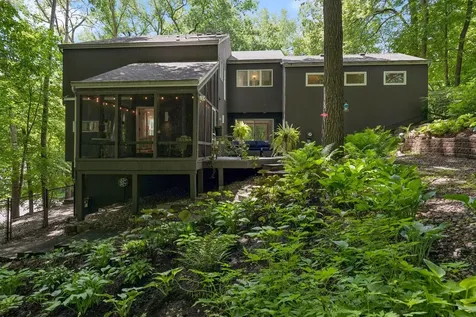 4827 Lamplighters Lane Minnetonka MN 55345