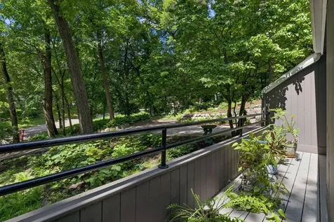 4827 Lamplighters Lane Minnetonka MN 55345