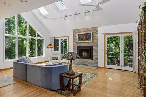 4827 Lamplighters Lane Minnetonka MN 55345