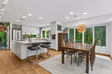 4827 Lamplighters Lane Minnetonka MN 55345