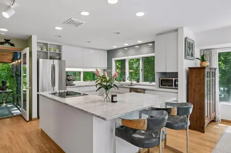 4827 Lamplighters Lane Minnetonka MN 55345