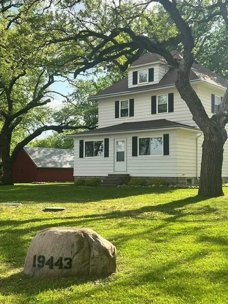 19443 560th Avenue Austin MN 55912