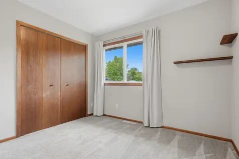 6420 Tomahawk Trail Circle Pines MN 55014