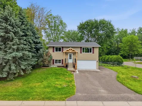 6420 Tomahawk Trail Circle Pines MN 55014