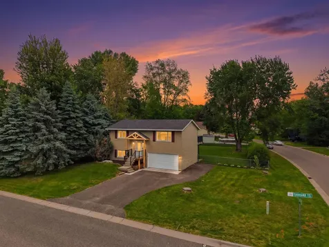 6420 Tomahawk Trail Circle Pines MN 55014