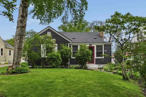 755 Iowa Avenue W Saint Paul MN 55117