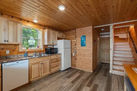 35470 Moccasin Lane Cushing MN 56443