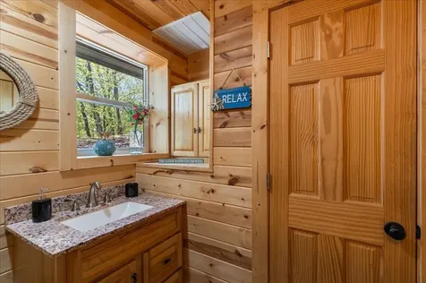 35470 Moccasin Lane Cushing MN 56443