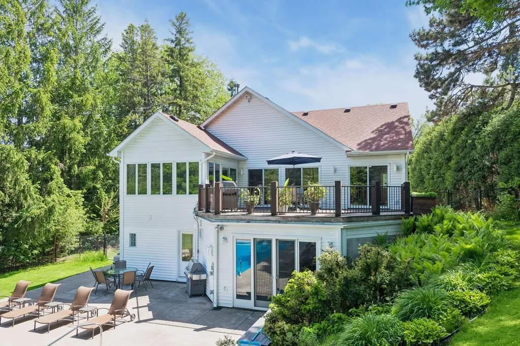 13920 Mcginty Road E Minnetonka MN 55305