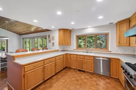 13920 Mcginty Road E Minnetonka MN 55305