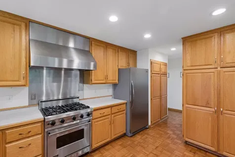 13920 Mcginty Road E Minnetonka MN 55305