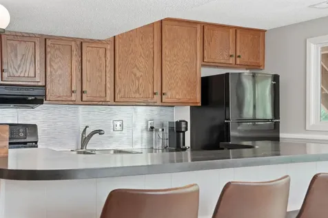9137 Forest Hills Circle Bloomington MN 55437