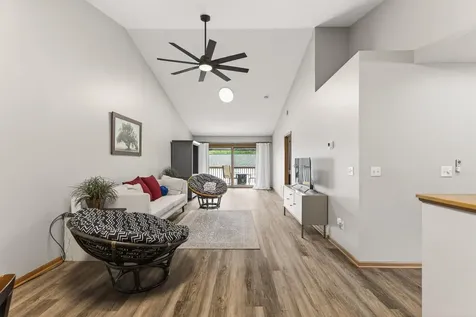 833 White Oak Court New Brighton MN 55112