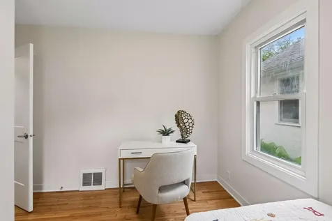 3243 Washburn Avenue N Minneapolis MN 55412