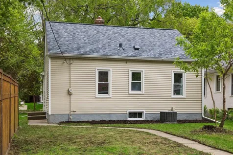 3243 Washburn Avenue N Minneapolis MN 55412