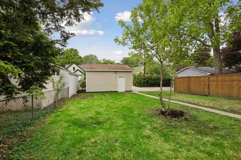 3243 Washburn Avenue N Minneapolis MN 55412