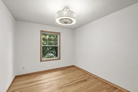 934 Randolph Avenue Saint Paul MN 55102