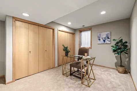 934 Randolph Avenue Saint Paul MN 55102
