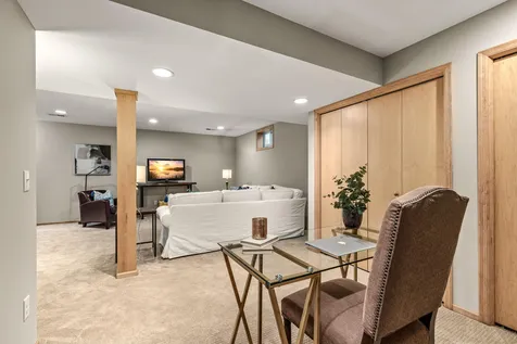934 Randolph Avenue Saint Paul MN 55102