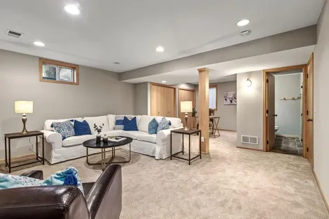934 Randolph Avenue Saint Paul MN 55102