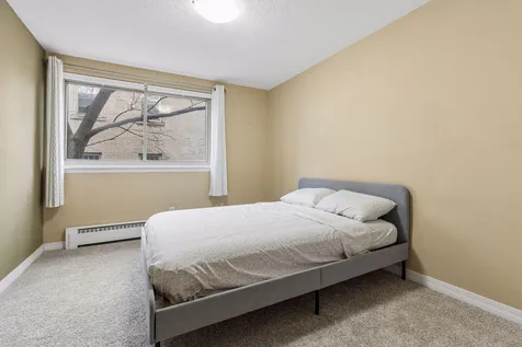 821 Douglas Avenue Minneapolis MN 55403