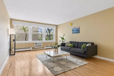 821 Douglas Avenue Minneapolis MN 55403